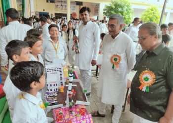 विज्ञान मॉडल प्रतियोगिता में बच्चों ने दिखाई अपनी प्रतिभा – भारतीय शिक्षा समिति कानपुर प्रान्त