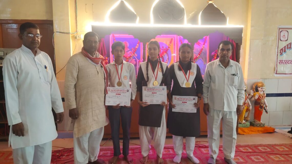 🥇✨ संकुल स्तरीय प्रतियोगिताओं में तिर्वा विद्या मंदिर का परचम लहराया ✨🥇