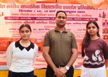 🎯 सरस्वती विद्या मंदिर, श्यामनगर की बेटियों की शतरंज में शानदार बाजी! ♟️✨