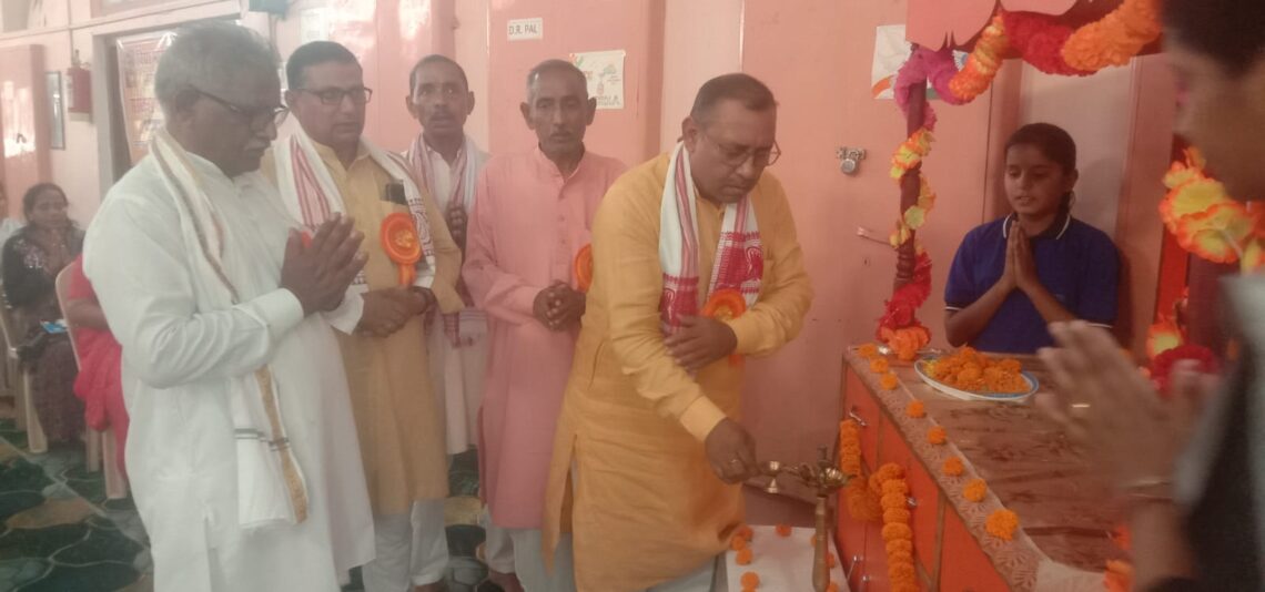 🌸 विद्या भारती काशी प्रांत संस्कार केंद्र प्रशिक्षण वर्ग का भव्य शुभारंभ 🌸